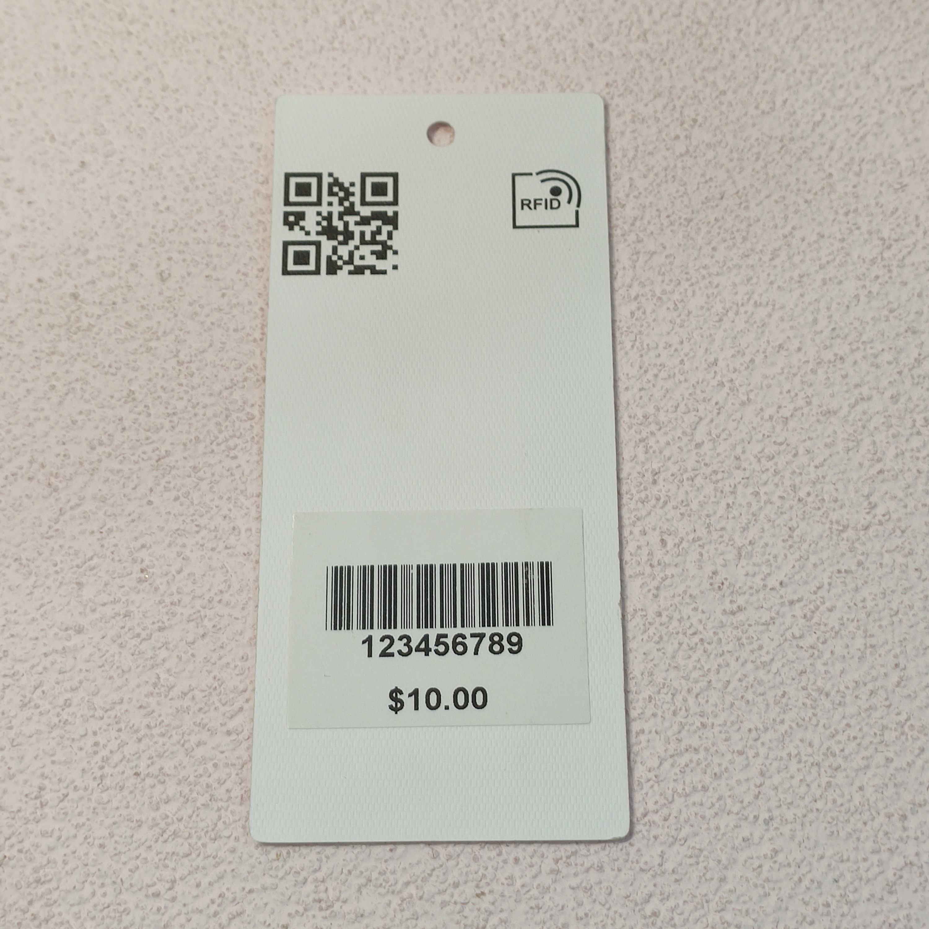 Étiquettes RFID de contrôle des stocks de centres commerciaux de vêtements personnalisés